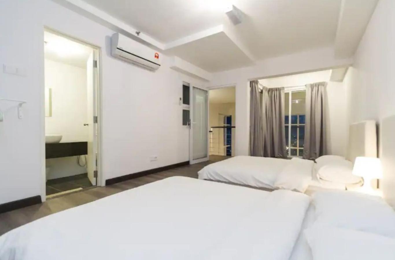 Maritime Suites Penang Jelutong Extérieur photo